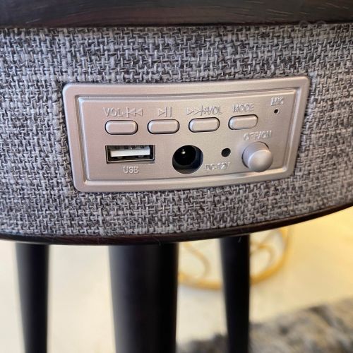 โต๊ะลำโพงบลูทูธ พร้อมที่ชาร์จไร้สาย Rester รุ่น Wireless Table